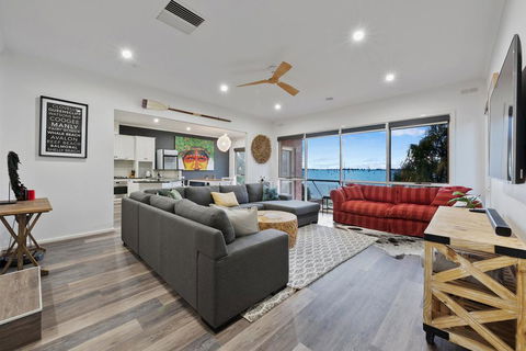 Lakeside Landing - Waterfront - Surfers Paradise Gold Coast 0