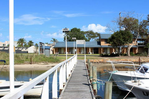 Lakeside Motel Waterfront - Surfers Paradise Gold Coast 0