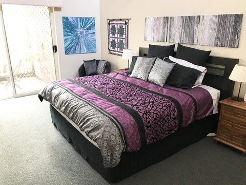 Large Family Home - Surfers Paradise Gold Coast 1