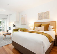 Leafy and Tranquil Inner West Studio Apartment - Surfers Paradise Gold Coast