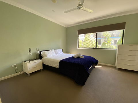 Lighthouse Apartments On The Strand - Surfers Paradise Gold Coast 3