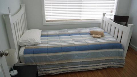 Lincoln Breeze - Surfers Paradise Gold Coast 2