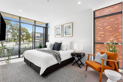 Luxe 101 @ Martha Cove Waterfront Luxury On The Marina, Walk To Beach - Surfers Paradise Gold Coast 3