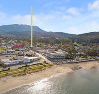 Luxurious Apartment A Stones Throw From The Beach - Surfers Paradise Gold Coast