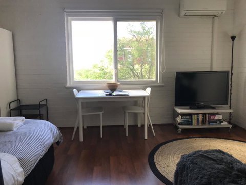 M106 Holiday Apartment In The City - Surfers Paradise Gold Coast 2