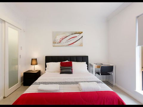 M5 Apartment In The Free Transit Zone West Perth - Surfers Paradise Gold Coast 0