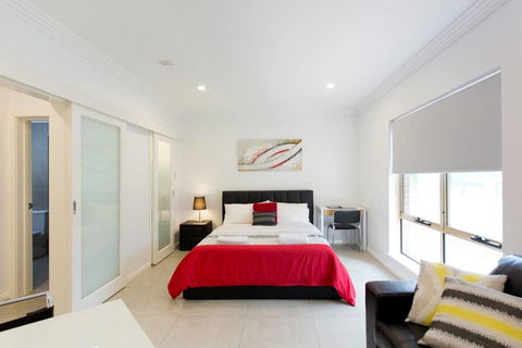 M5 Apartment In The Free Transit Zone West Perth - Surfers Paradise Gold Coast 1