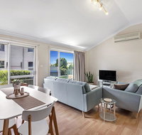 Macadamia Court 6 - Nelson Bay - Surfers Paradise Gold Coast