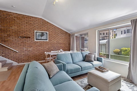 Macadamia Court 6 - Nelson Bay - Surfers Paradise Gold Coast 2