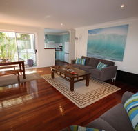 MAGIC BEACH HOUSE - PET FRIENDLY - Surfers Paradise Gold Coast