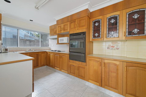 Malibu Holiday House, 6 Dulconghi Street - Surfers Paradise Gold Coast 1