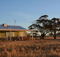 Mary's Farm Cottages - Surfers Paradise Gold Coast