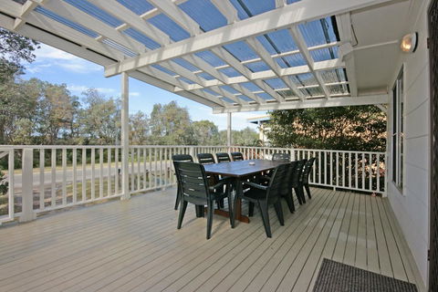 Matron 17, Narrawallee - Surfers Paradise Gold Coast 0