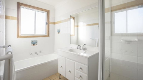 Matron Porter Dr 149 - Surfers Paradise Gold Coast 1