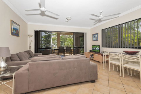 Mediterranean Beachfront Apartments - Surfers Paradise Gold Coast 1