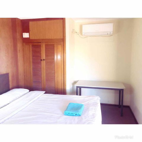 Meekatharra Hotel - Surfers Paradise Gold Coast 2