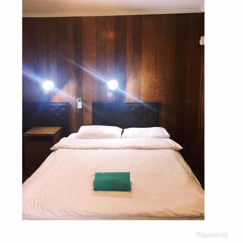 Meekatharra Hotel - Surfers Paradise Gold Coast 3