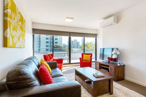 Melbourne City Views - Surfers Paradise Gold Coast 1