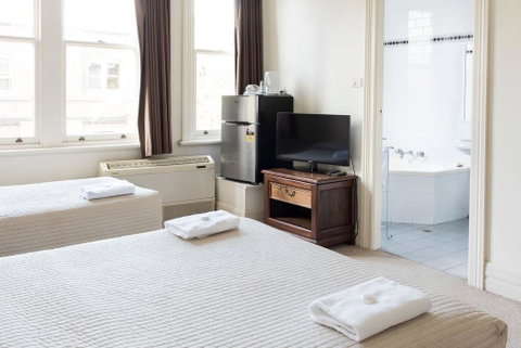 Mercantile Hotel - Surfers Paradise Gold Coast 2