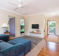 Middles - Villa Manyana 02 - Surfers Paradise Gold Coast