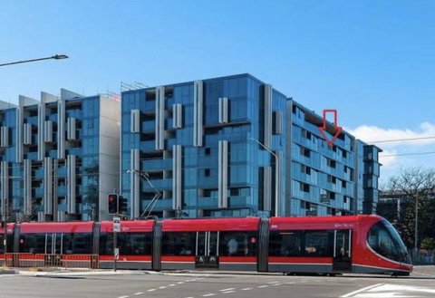 Midnight@Braddon Modern Executive Apt, Pool, Sauna, Secure Parking, Wine - Surfers Paradise Gold Coast 3