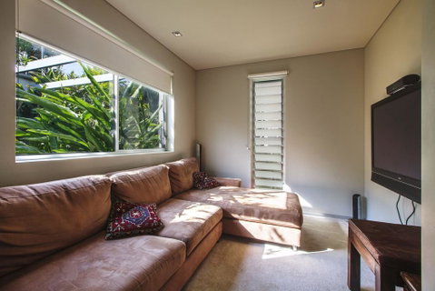Mitchell Parade 154. - Surfers Paradise Gold Coast 1