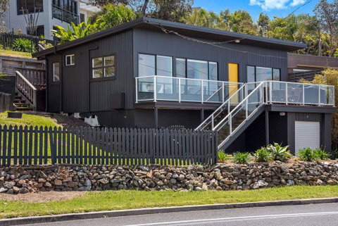 Mitchell Pde 31 Mollymook - Surfers Paradise Gold Coast 2