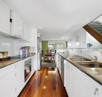 Modern Brisbane City Penthouse - Surfers Paradise Gold Coast