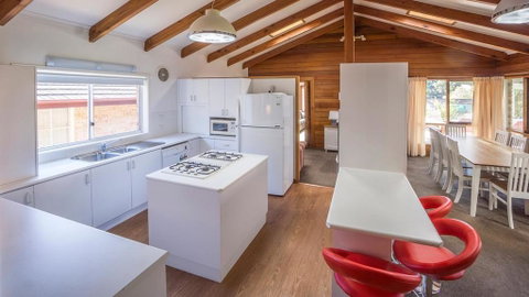 Mollymook Fantastic Holiday House - Surfers Paradise Gold Coast 0