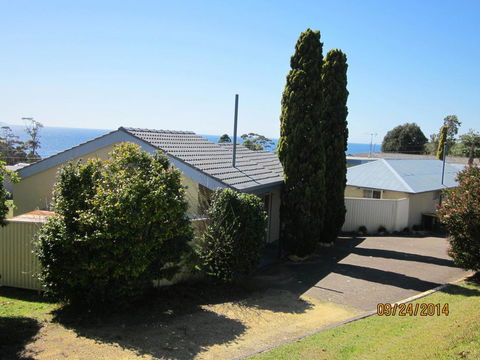 Mollymook Motel - Surfers Paradise Gold Coast 1
