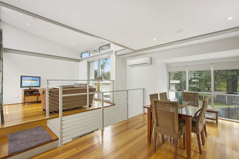 Mollymook Townhouse - Shepherd Street 3/13 - Surfers Paradise Gold Coast 1