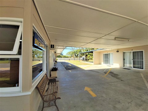 Motel Ingham - Surfers Paradise Gold Coast 1