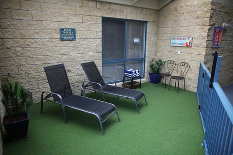 Motel On A'Beckett - Surfers Paradise Gold Coast 1