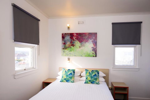 Mowbray Hotel - Surfers Paradise Gold Coast 0