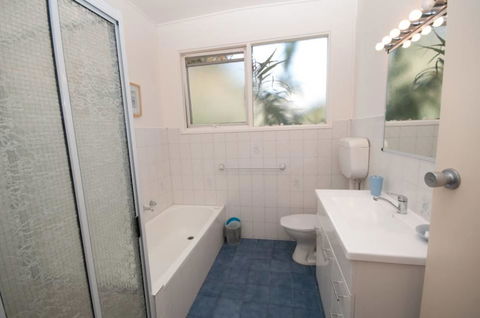 Nakarra - Surfers Paradise Gold Coast 2