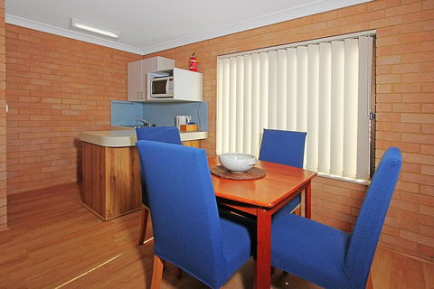 NARRAWALLEE RETREAT - Surfers Paradise Gold Coast 3