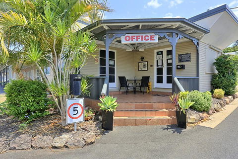 Ned Kelly's Motel - Surfers Paradise Gold Coast 2