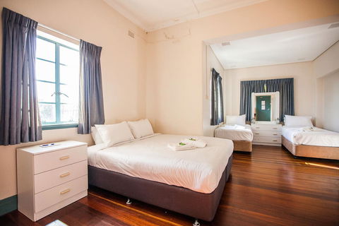 Captain Stirling Hotel - Surfers Paradise Gold Coast 37
