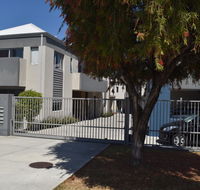 Central Executive Townhouse - Surfers Paradise Gold Coast