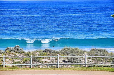 Beachfront @ Scarbs - Surfers Paradise Gold Coast 13