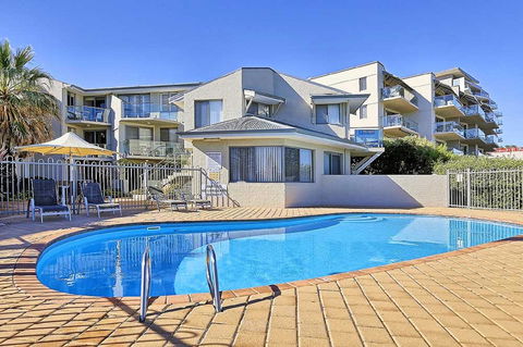 Beachfront @ Scarbs - Surfers Paradise Gold Coast 5