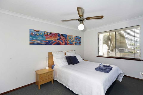 Beachfront @ Scarbs - Surfers Paradise Gold Coast 9