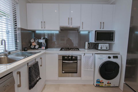 Mindarie Retreat - Surfers Paradise Gold Coast 2