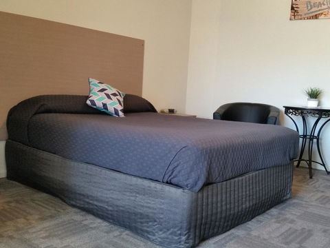 Mandurah Foreshore Motel - Surfers Paradise Gold Coast 2