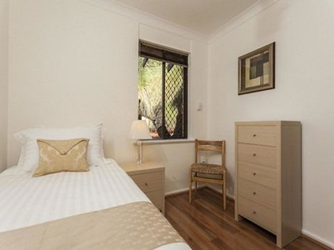 Attadale Excutive Villa - Surfers Paradise Gold Coast 8