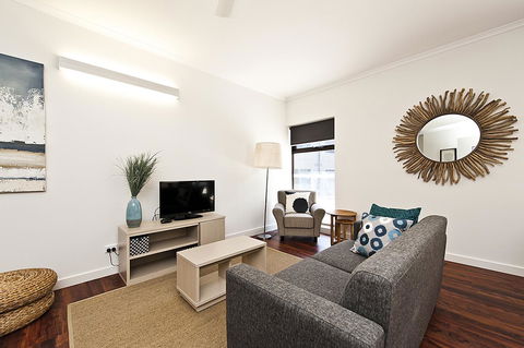 St Catherine\'s On Park - Surfers Paradise Gold Coast 7