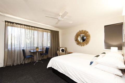 St Catherine\'s On Park - Surfers Paradise Gold Coast 11