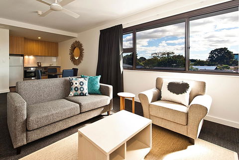 St Catherine\'s On Park - Surfers Paradise Gold Coast 10