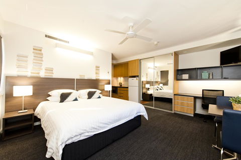 St Catherine\'s On Park - Surfers Paradise Gold Coast 19