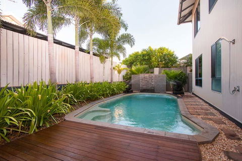 Minyirr Retreat - Surfers Paradise Gold Coast 14